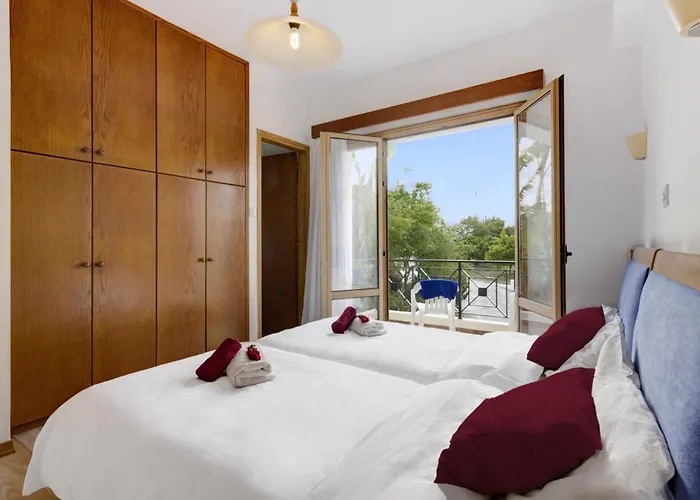 Akamas Bayview By * 拉基